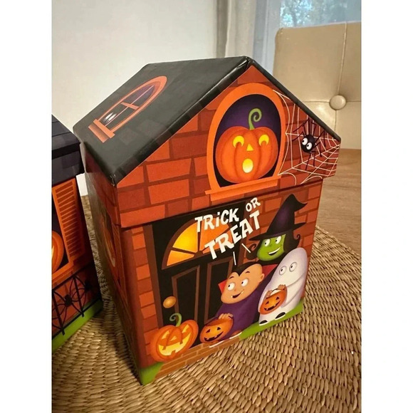 Two Halloween House storage boxes - Picture 2 of 8